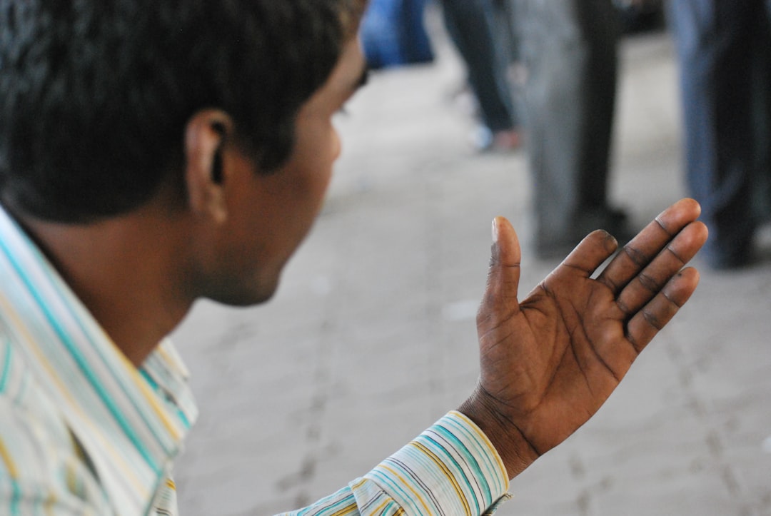 Senebetennelse: Hva det er, symptomer, årsaker og evidensbasert behandling