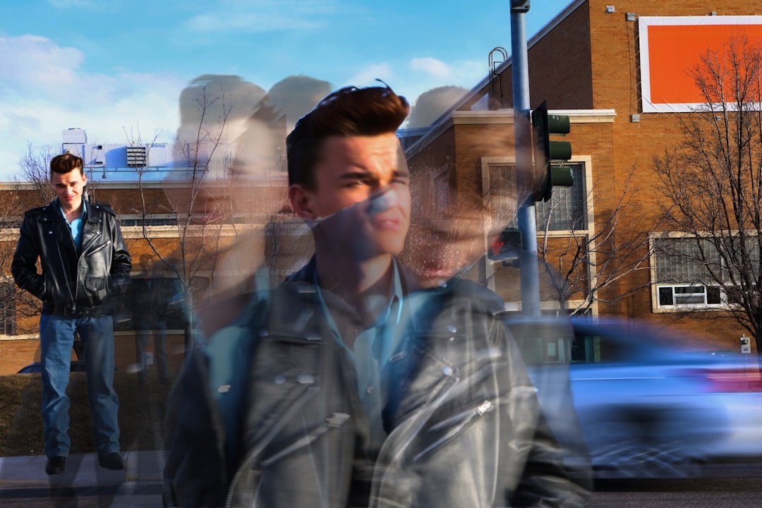 image-337 Hva er fregoli syndrom (illusjon om at ulike mennesker er den samme personen i forkledning) og hvordan behandle det i henhold til forskning?